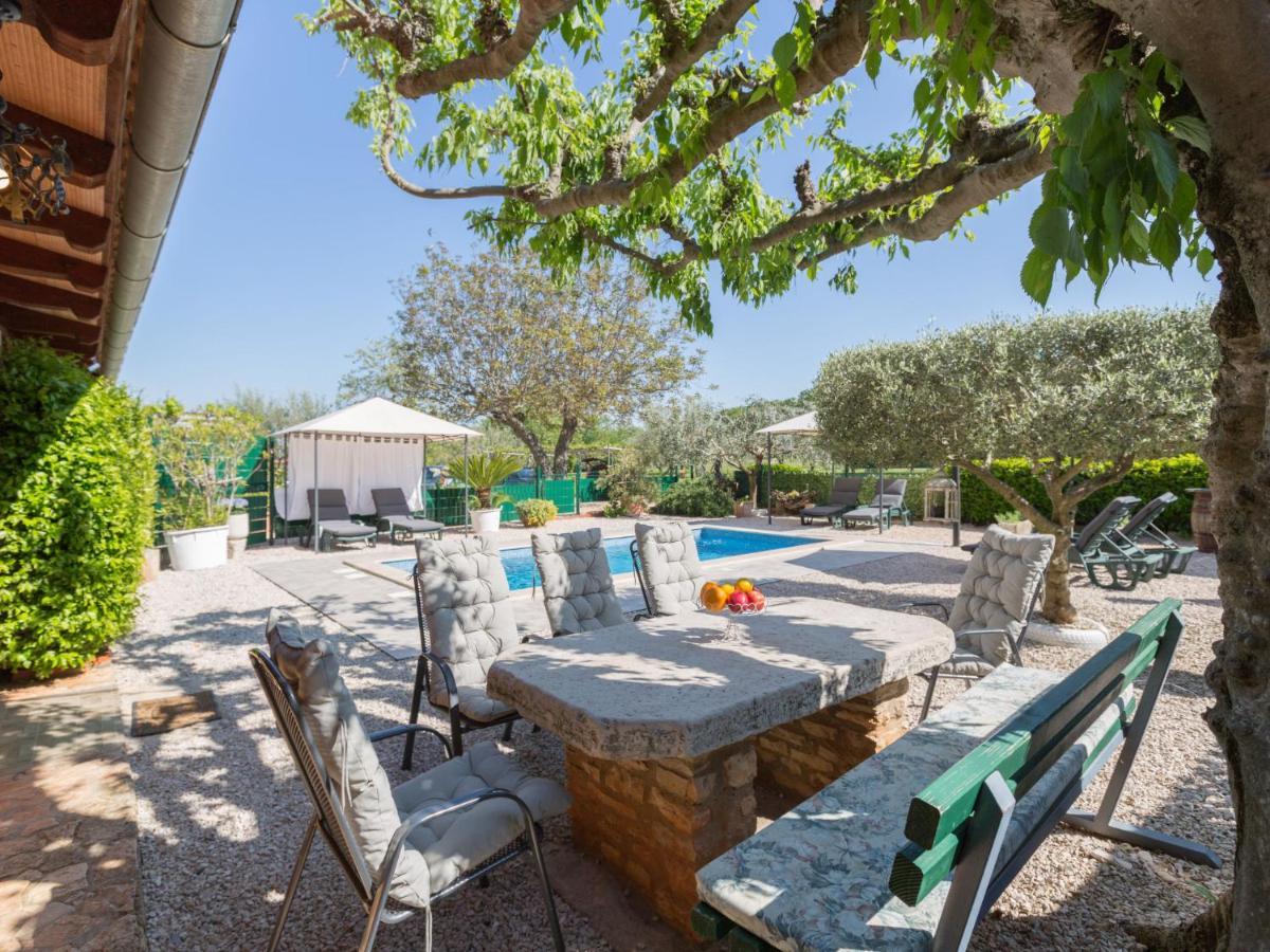 Holiday Home Villa Lucky By Interhome Brtonigla Εξωτερικό φωτογραφία