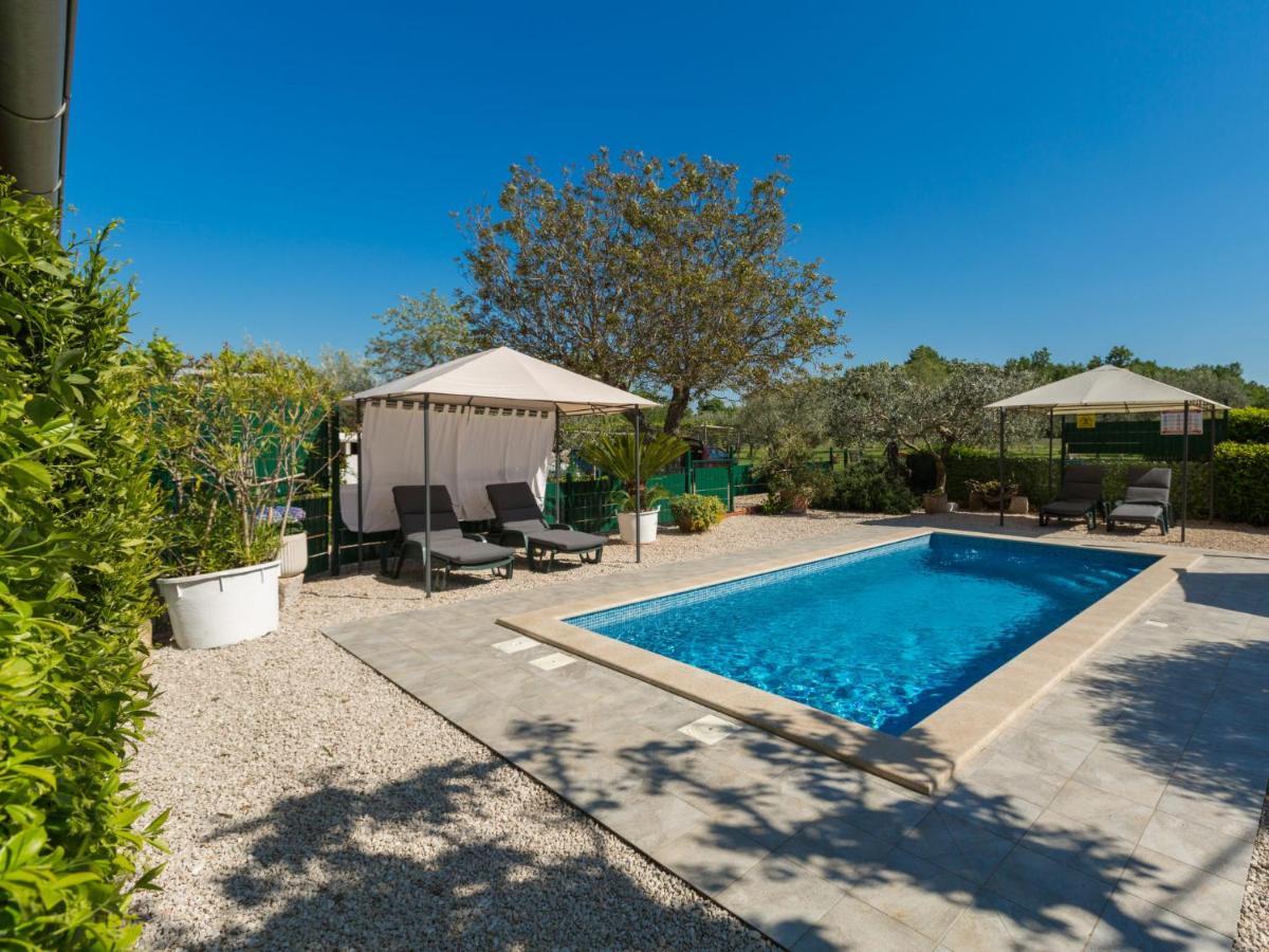 Holiday Home Villa Lucky By Interhome Brtonigla Εξωτερικό φωτογραφία